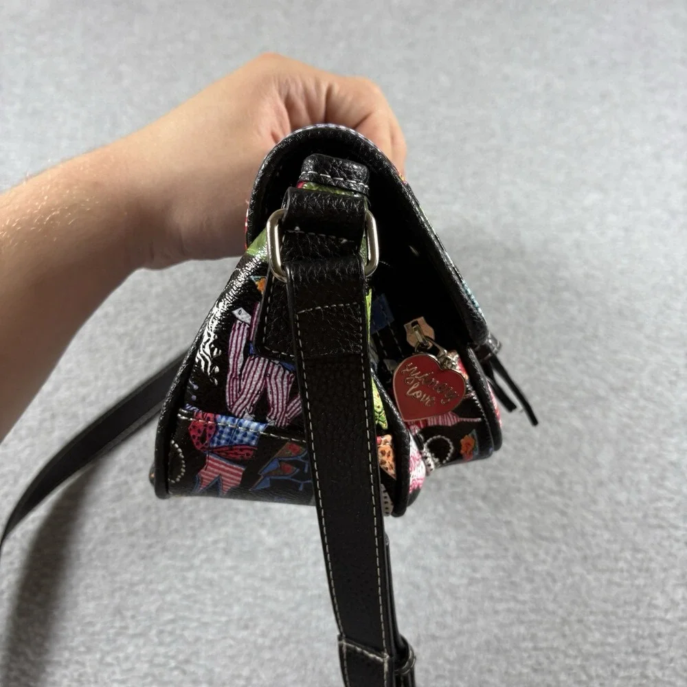 ⁠Vtg 2003 Sydney Love Fashion Print Crossbody Shoulder Bag Purse Y2K Novelty